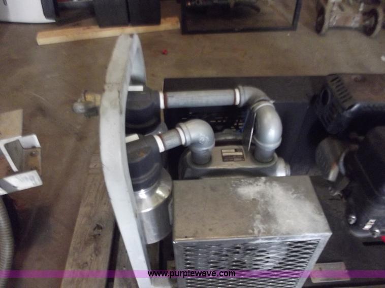 image for item E9650 2001 Cherne vacuum test pump