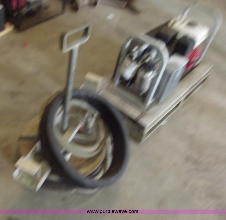 image for item E9650 2001 Cherne vacuum test pump