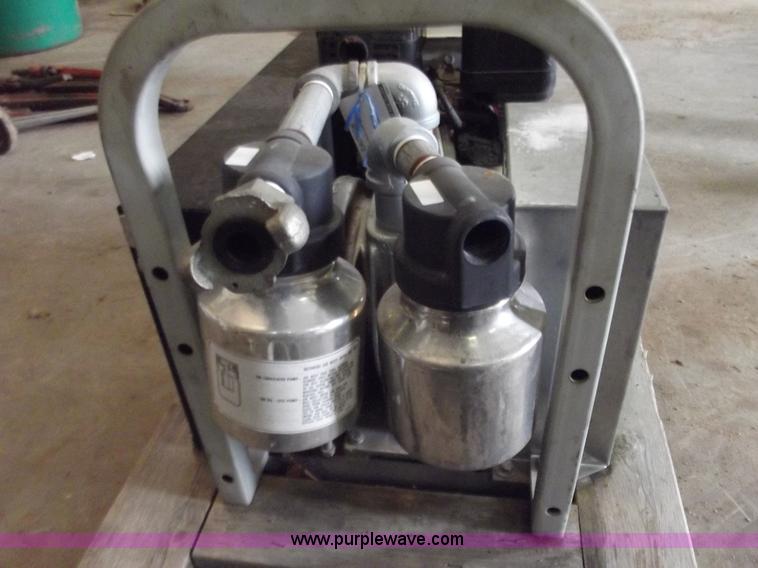 image for item E9650 2001 Cherne vacuum test pump