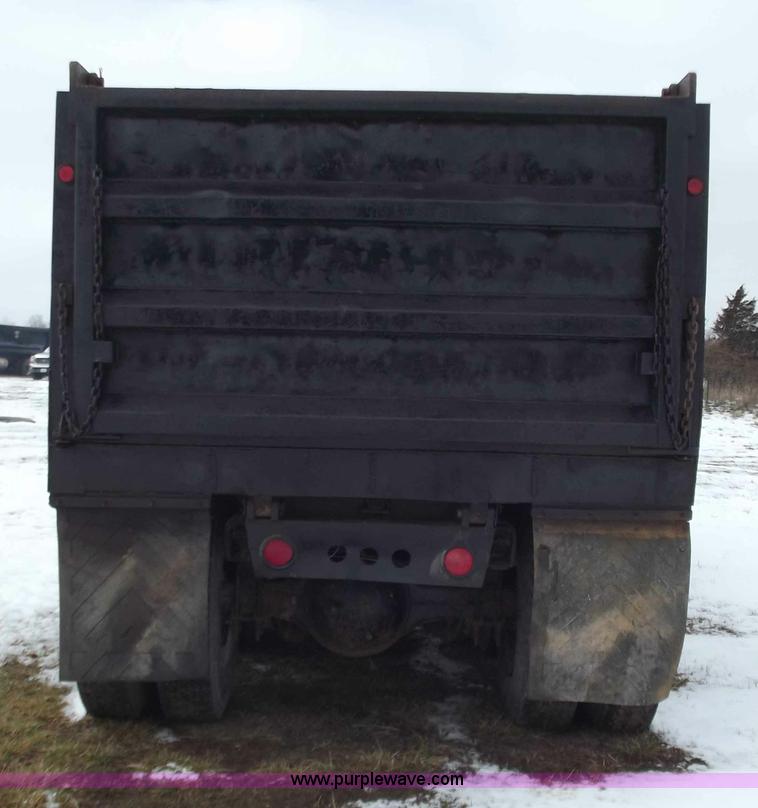 image for item E9676 1987 Peterbilt 377 dump truck