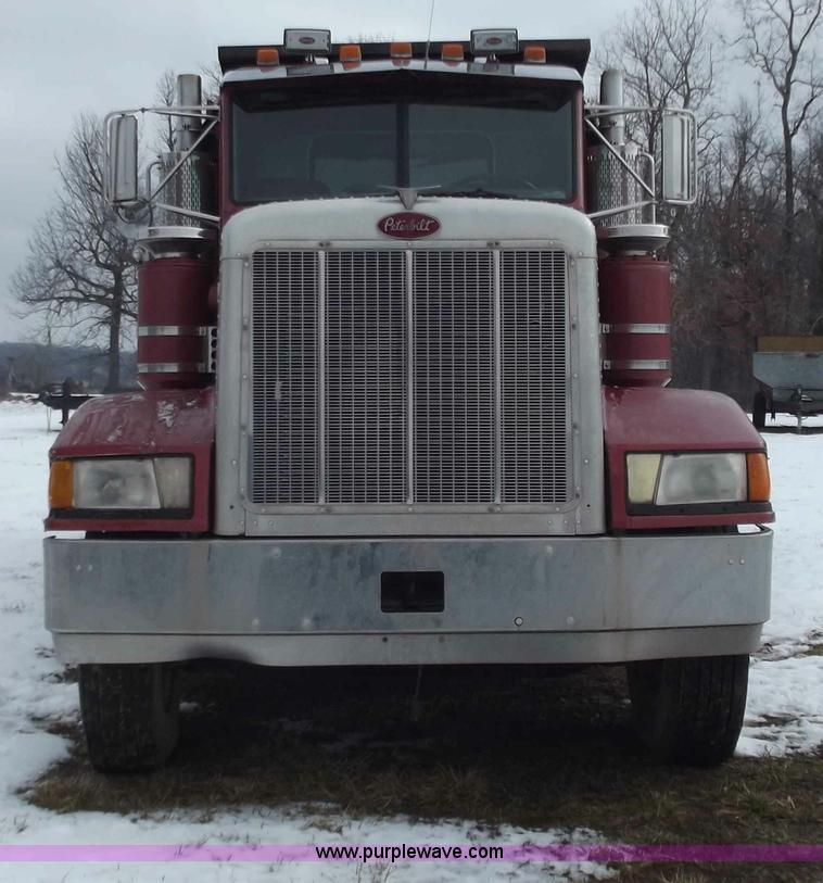 image for item E9676 1987 Peterbilt 377 dump truck