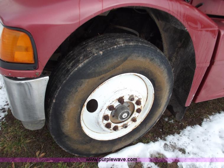 image for item E9676 1987 Peterbilt 377 dump truck