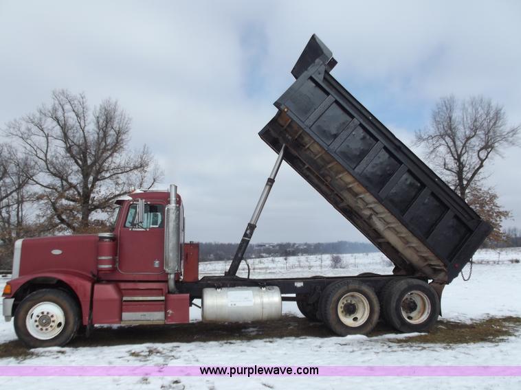 image for item E9676 1987 Peterbilt 377 dump truck