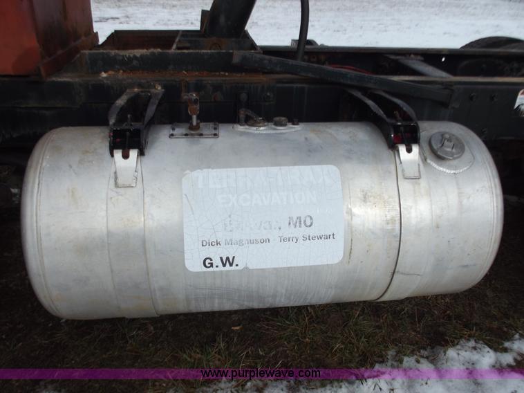 image for item E9676 1987 Peterbilt 377 dump truck