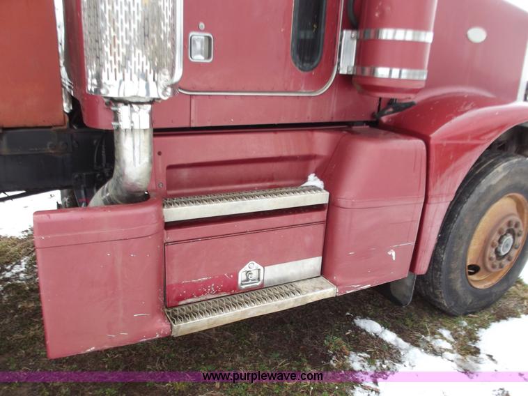 image for item E9676 1987 Peterbilt 377 dump truck