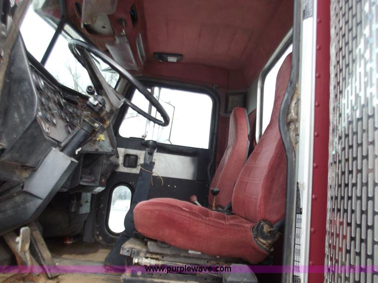 image for item E9676 1987 Peterbilt 377 dump truck
