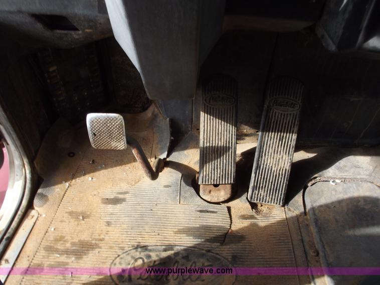 image for item E9676 1987 Peterbilt 377 dump truck