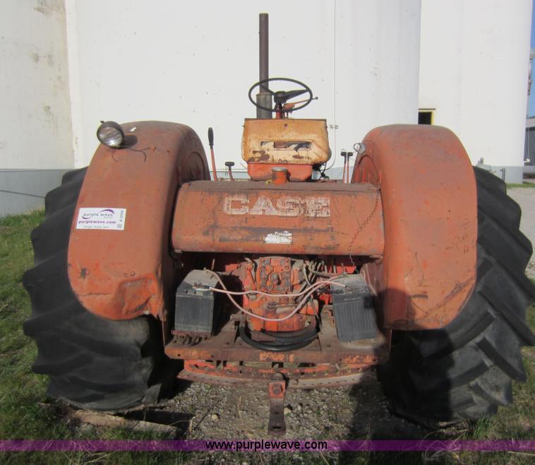 image for item A5594 Case 930 Comfort King  tractor