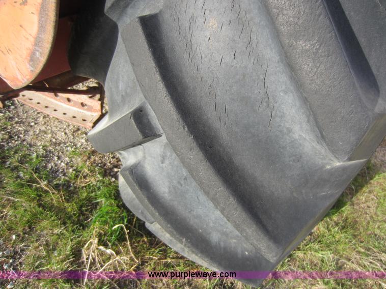 image for item A5594 Case 930 Comfort King  tractor