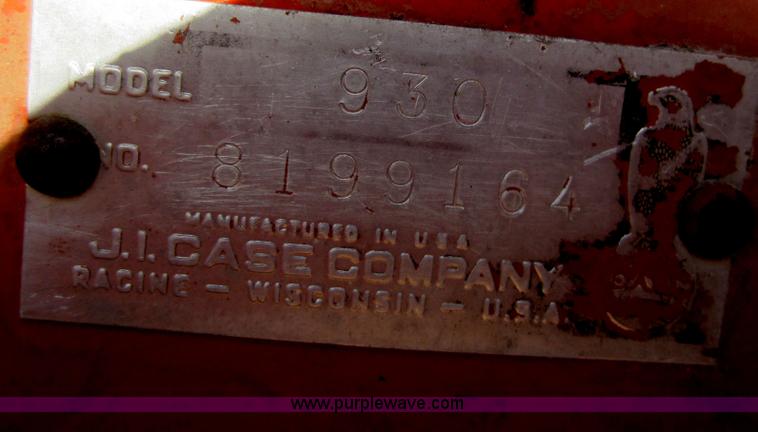 image for item A5594 Case 930 Comfort King  tractor