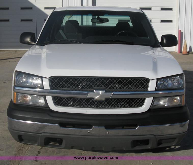 image for item A6073 2003 Chevrolet Silverado 1500 extended cab pickup