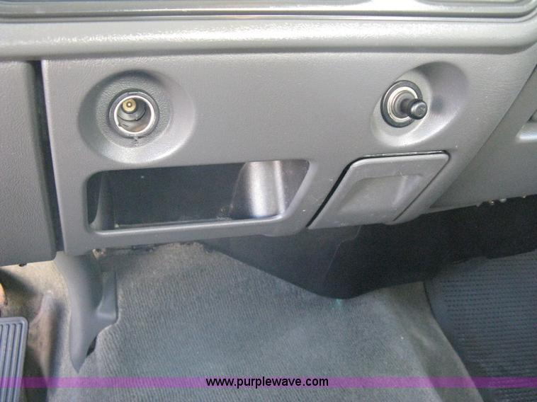 image for item A6073 2003 Chevrolet Silverado 1500 extended cab pickup