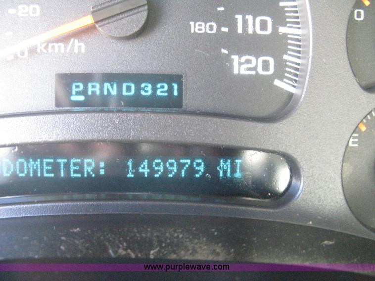 image for item A6073 2003 Chevrolet Silverado 1500 extended cab pickup