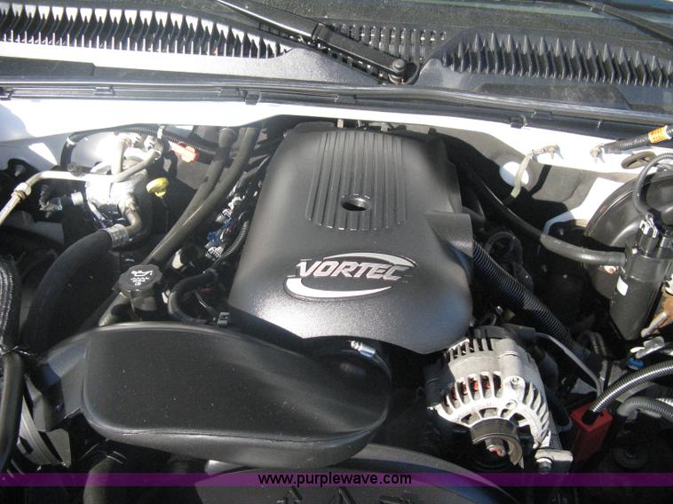 image for item A6073 2003 Chevrolet Silverado 1500 extended cab pickup