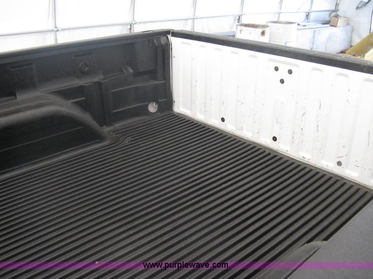 image for item A6073 2003 Chevrolet Silverado 1500 extended cab pickup