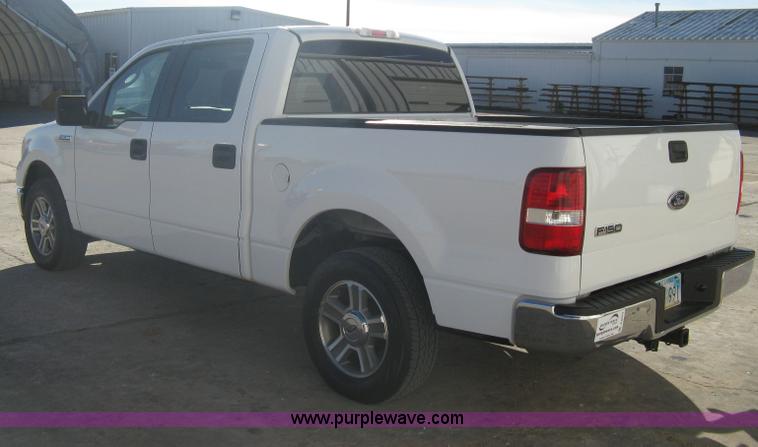 image for item A6074 2005 Ford F150 XLT SuperCrew pickup
