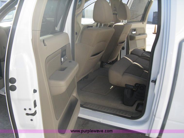 image for item A6074 2005 Ford F150 XLT SuperCrew pickup