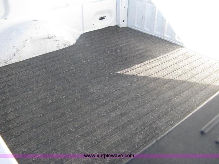 image for item A6074 2005 Ford F150 XLT SuperCrew pickup