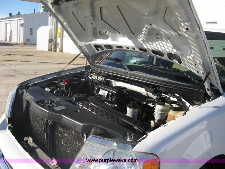 image for item A6074 2005 Ford F150 XLT SuperCrew pickup