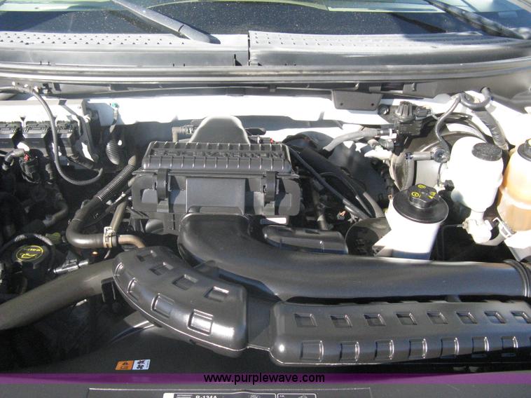 image for item A6074 2005 Ford F150 XLT SuperCrew pickup