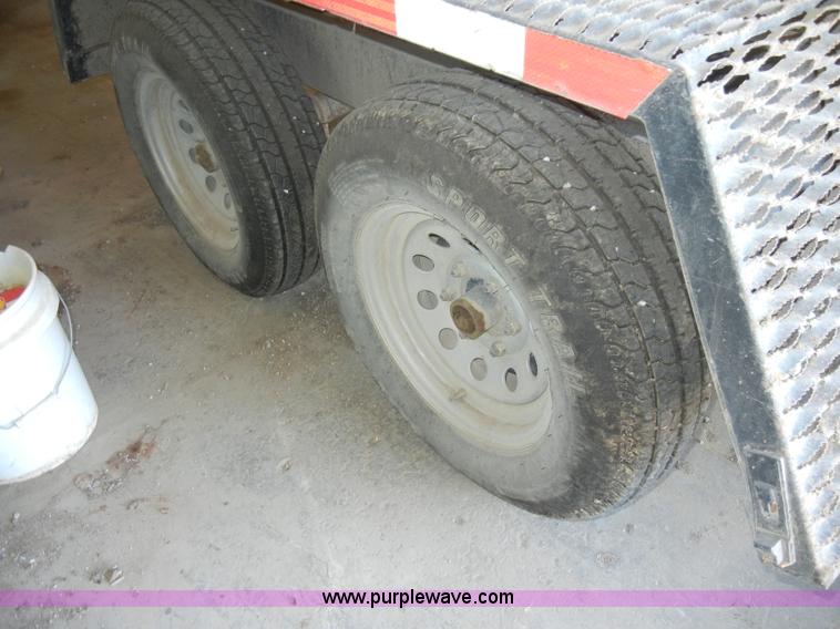 image for item A6991 2006 Wylie water trailer