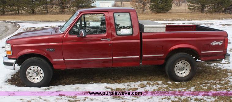 image for item A6996 1995 Ford F150 XLT SuperCab pickup truck