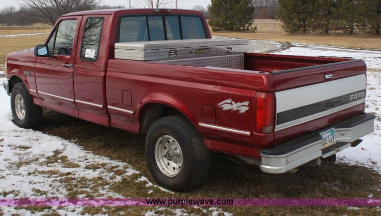 image for item A6996 1995 Ford F150 XLT SuperCab pickup truck