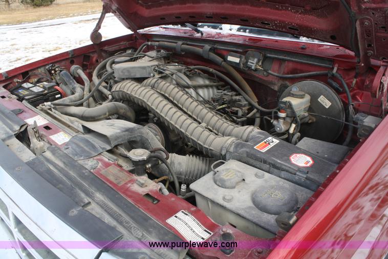 image for item A6996 1995 Ford F150 XLT SuperCab pickup truck