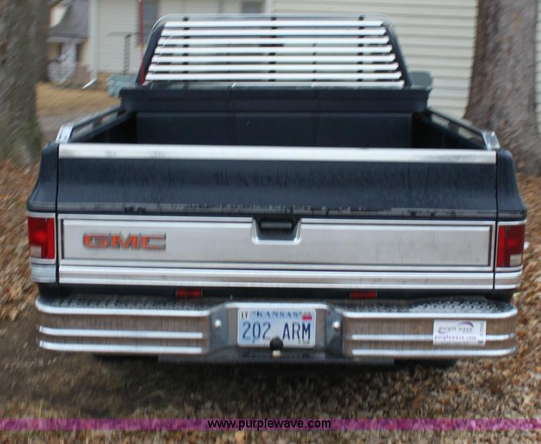 image for item A7310 1985 GMC Sierra 1500 Classic pickup truck