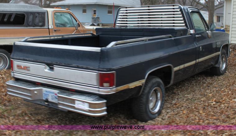 image for item A7310 1985 GMC Sierra 1500 Classic pickup truck