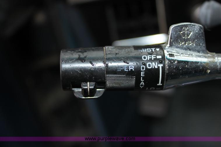 image for item A7310 1985 GMC Sierra 1500 Classic pickup truck