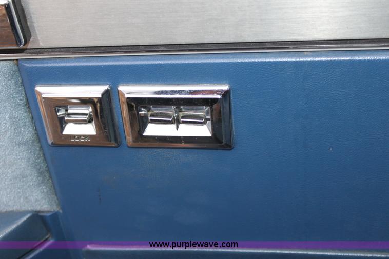 image for item A7310 1985 GMC Sierra 1500 Classic pickup truck