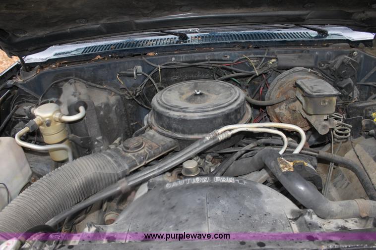 image for item A7310 1985 GMC Sierra 1500 Classic pickup truck