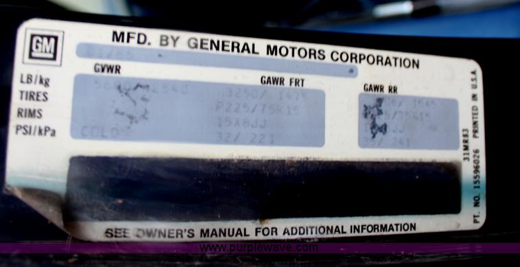 image for item A7310 1985 GMC Sierra 1500 Classic pickup truck