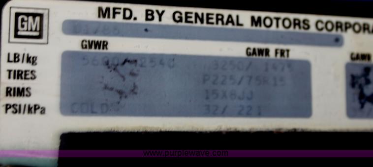 image for item A7310 1985 GMC Sierra 1500 Classic pickup truck