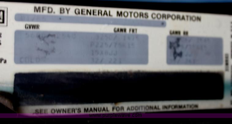 image for item A7310 1985 GMC Sierra 1500 Classic pickup truck