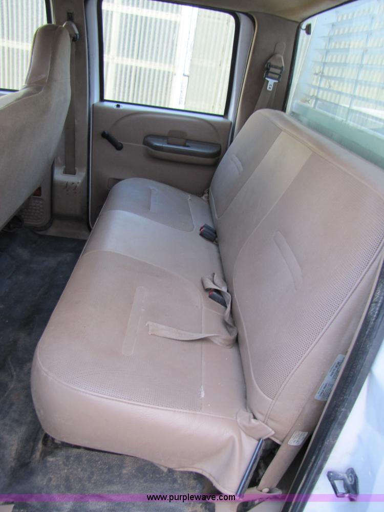 image for item B2221 1999 Ford F250 Super Duty crew cab pickup truck