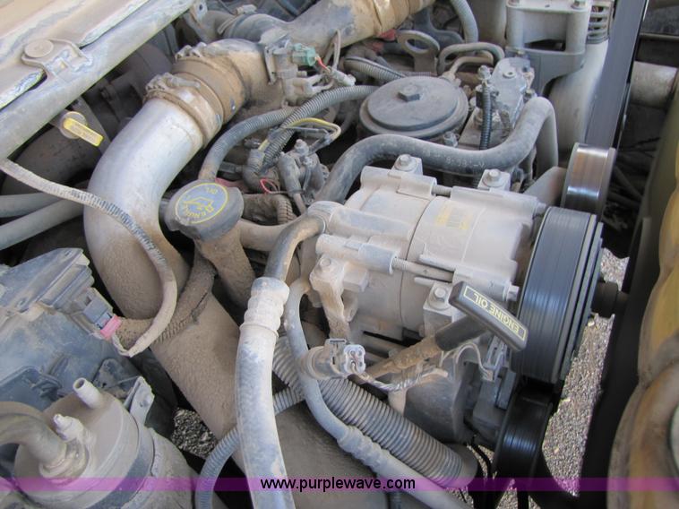 image for item B2221 1999 Ford F250 Super Duty crew cab pickup truck