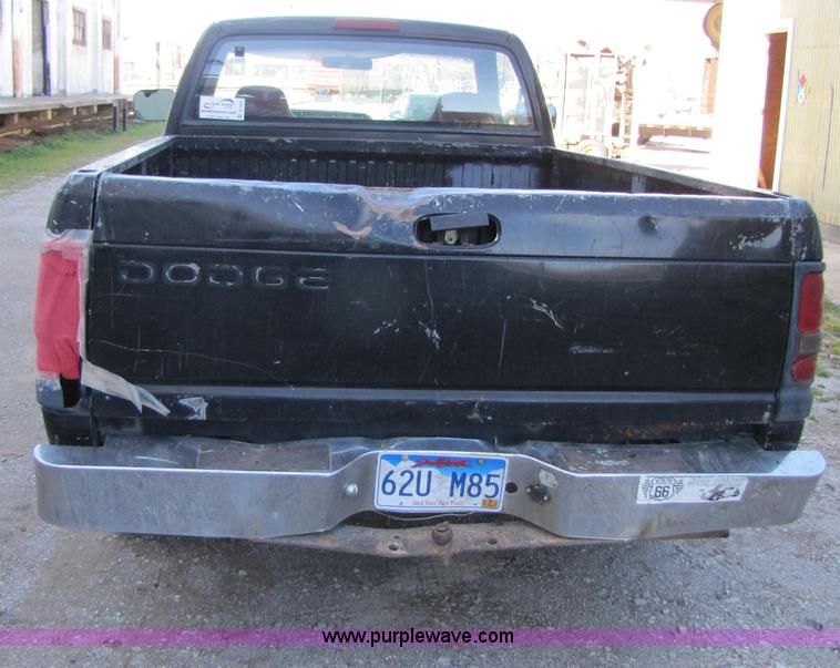image for item B2223 1994 Dodge Ram 1500 pickup truck