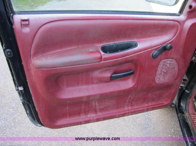 image for item B2223 1994 Dodge Ram 1500 pickup truck