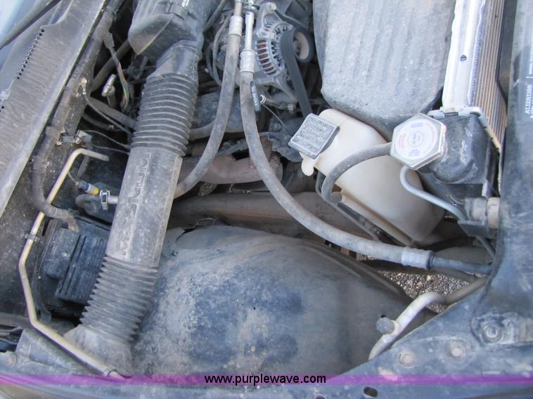 image for item B2223 1994 Dodge Ram 1500 pickup truck