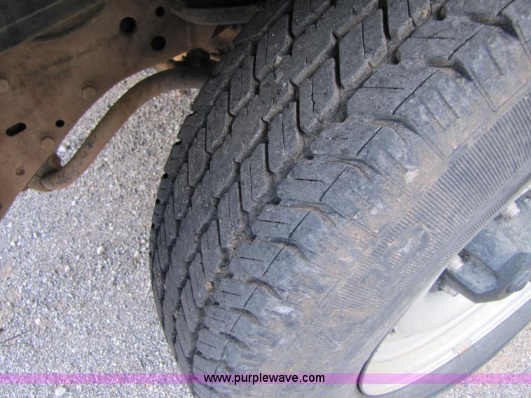 image for item B2223 1994 Dodge Ram 1500 pickup truck