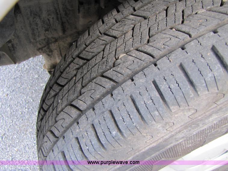 image for item B2224 2005 Ford F150 SuperCab pickup truck