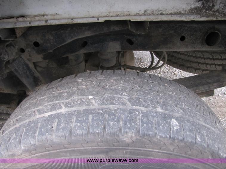 image for item B2224 2005 Ford F150 SuperCab pickup truck