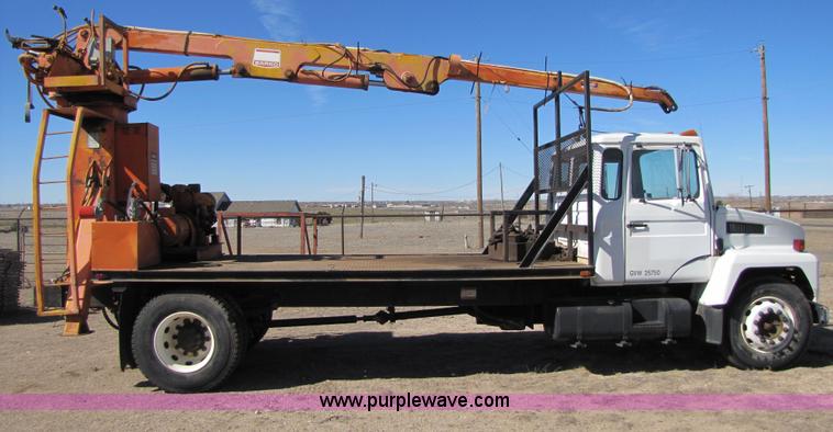 image for item B2234 1990 Mack CS250P boom truck w/ magnet