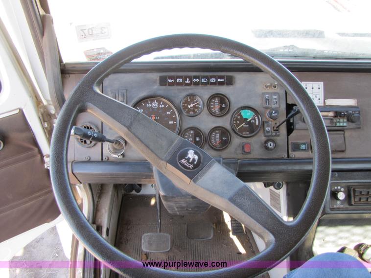 image for item B2234 1990 Mack CS250P boom truck w/ magnet