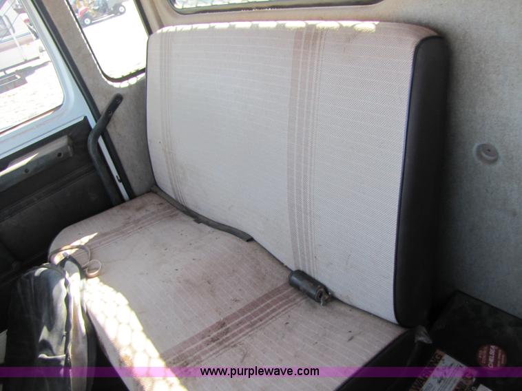 image for item B2234 1990 Mack CS250P boom truck w/ magnet