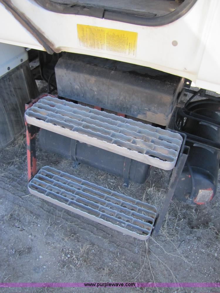 image for item B2234 1990 Mack CS250P boom truck w/ magnet