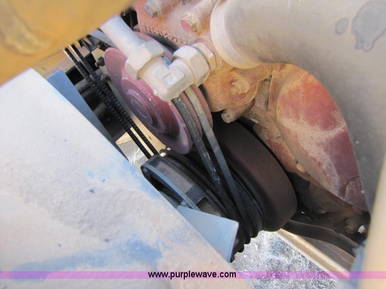 image for item B2234 1990 Mack CS250P boom truck w/ magnet