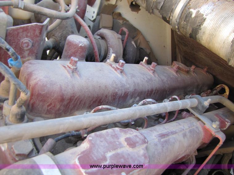 image for item B2234 1990 Mack CS250P boom truck w/ magnet